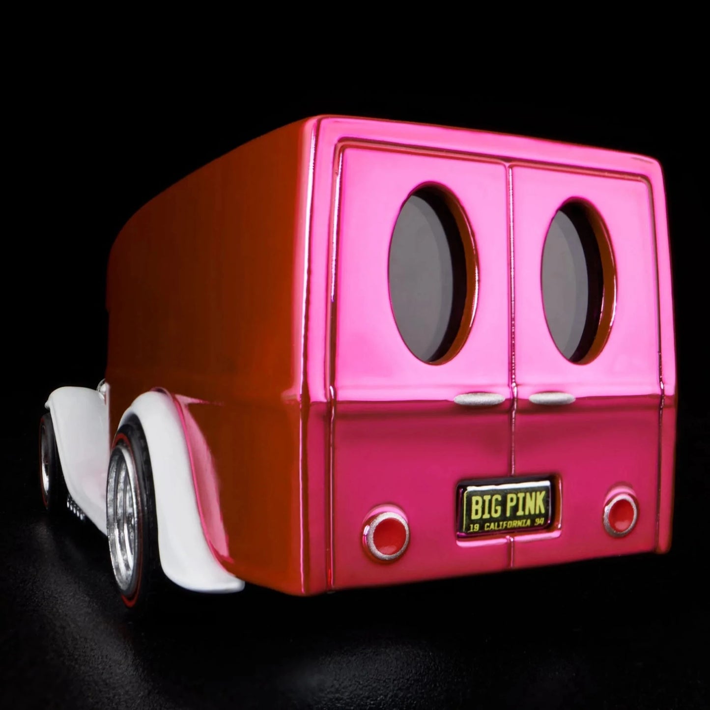 Hot Wheels 1:64 RLC Exclusive Collectors Nationals Blown Delivery – Spectraflame Pink HGK65 Die-Cast Model