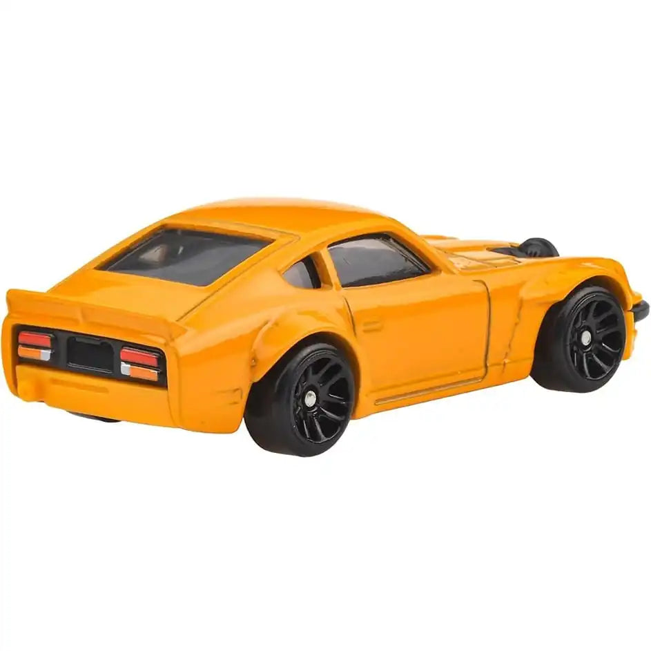 Hot Wheels 1:64 Datsun 240Z Custom in yellow with widebody design from Fast & Furious Silver Series Racing Course #3/5 JBY41 HNR88.