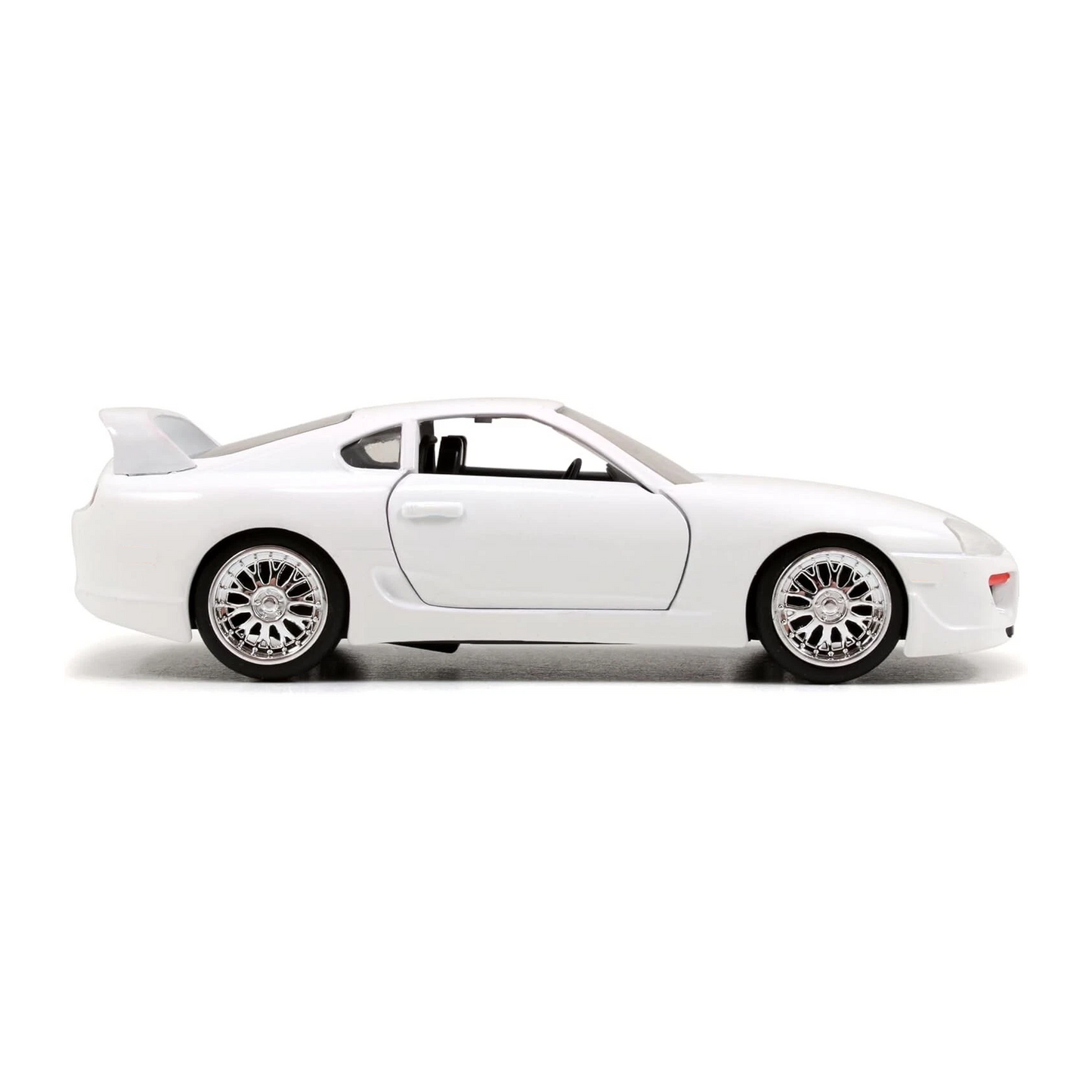 Jada Toys 1:32 die-cast model of Brian’s white 1995 Toyota Supra from Fast & Furious 7 with detailed finish.