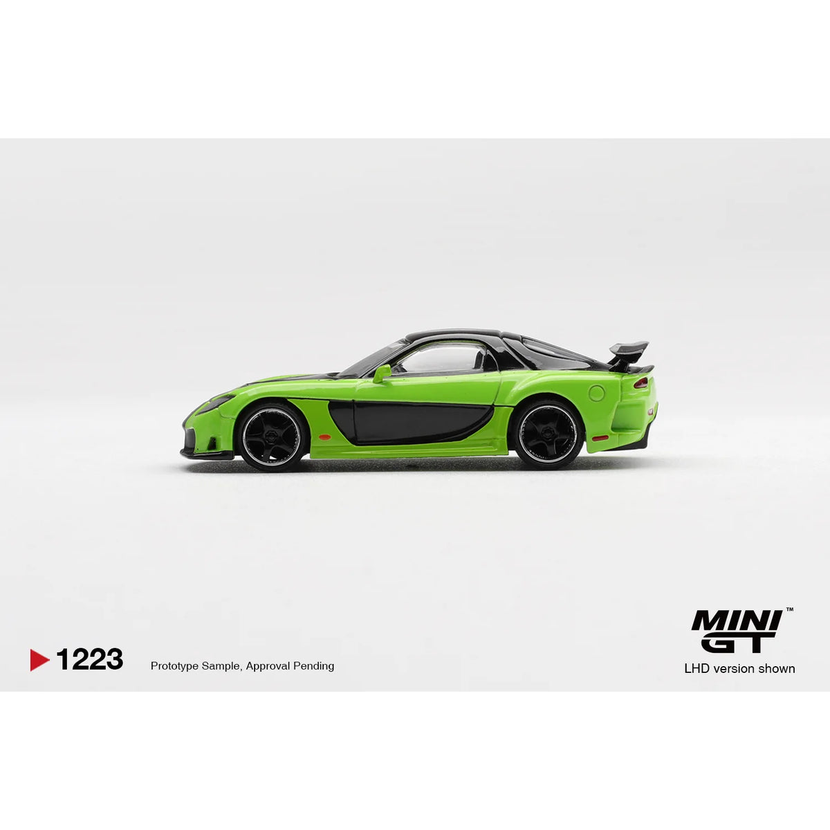 Mini GT 1:64 Mazda RX-7 VeilSide Fortune7 in Green MGT01223 die-cast model.