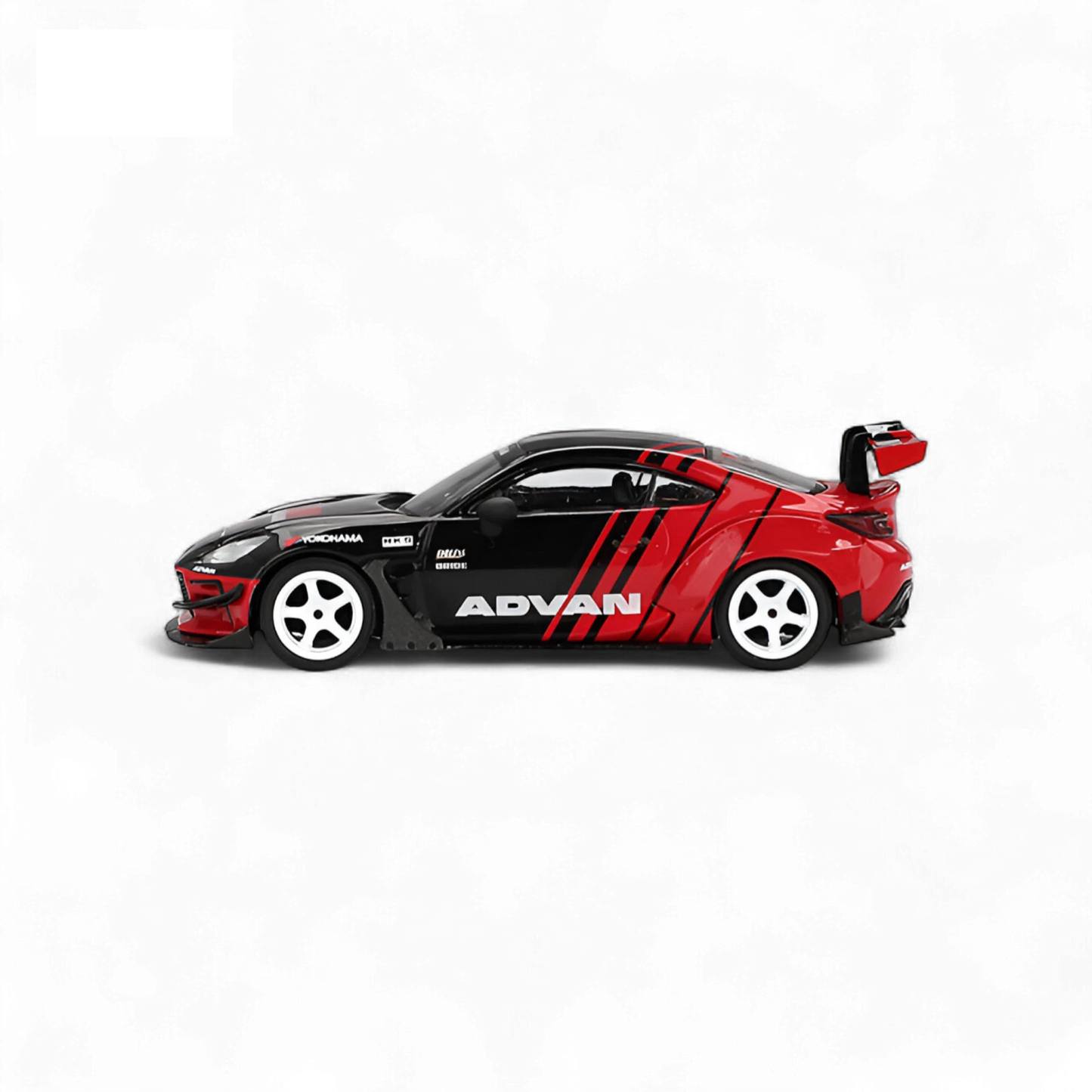 MiniGT 1:64 Toyota GR86 HKS TYPE R ADVAN – 2022 Tokyo Auto Salon die-cast model with wide-body kit and ADVAN livery.