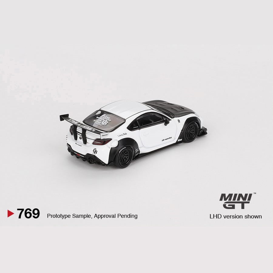 MiniGT 1:64 Toyota GR86 LB Nation White 2023 – #769 MGT00769 Die-Cast Model