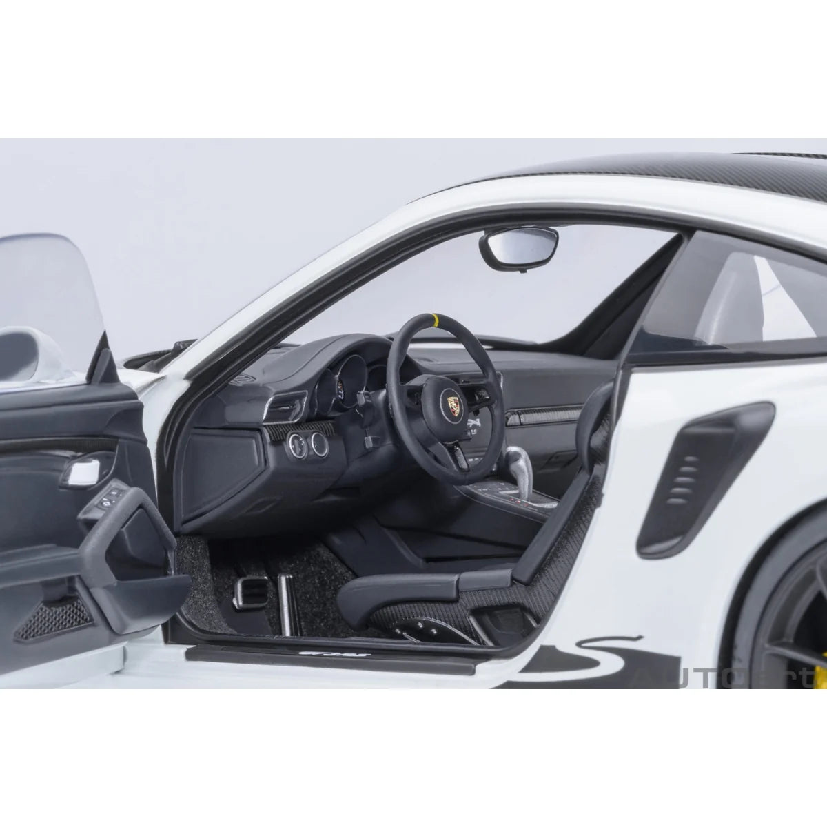 AUTOart 1:18 Porsche 911 991.2 GT3 RS Weissach Package White model car 78176