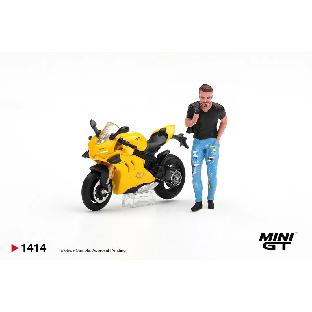 Mini GT Ducati Panigale V4 S Giallo Yellow 1:64 diecast motorcycle with male figure front view MGT01414-L #1414